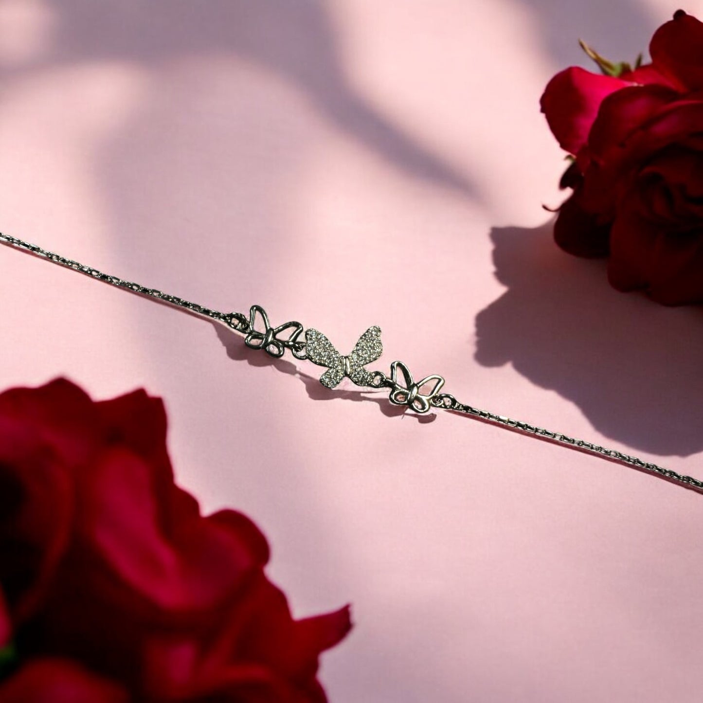 925 Ayar Gümüş Zirkon Taşlı Kelebek Bileklik