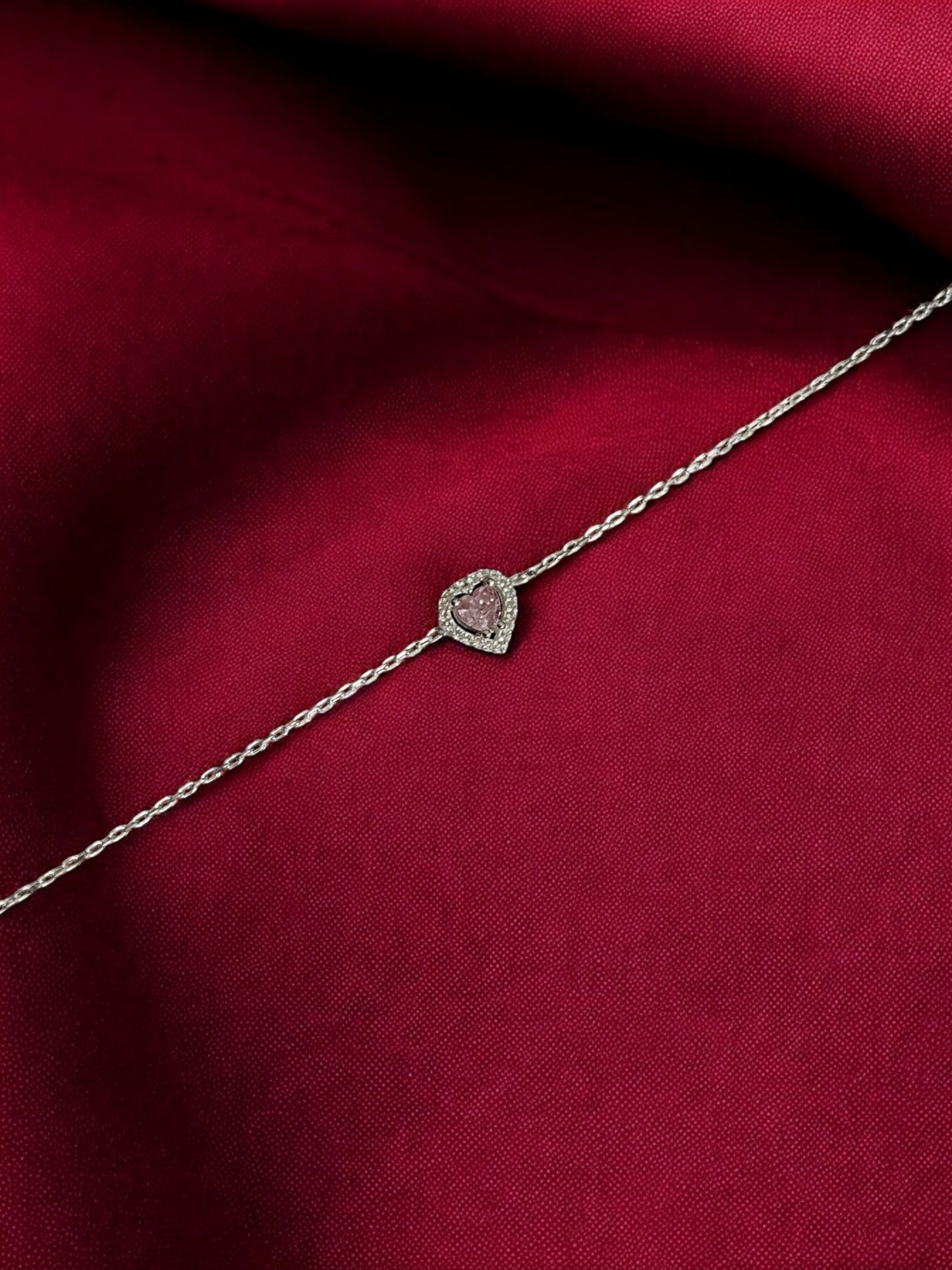 Romantik Işıltı Pembe Kalp Bileklik