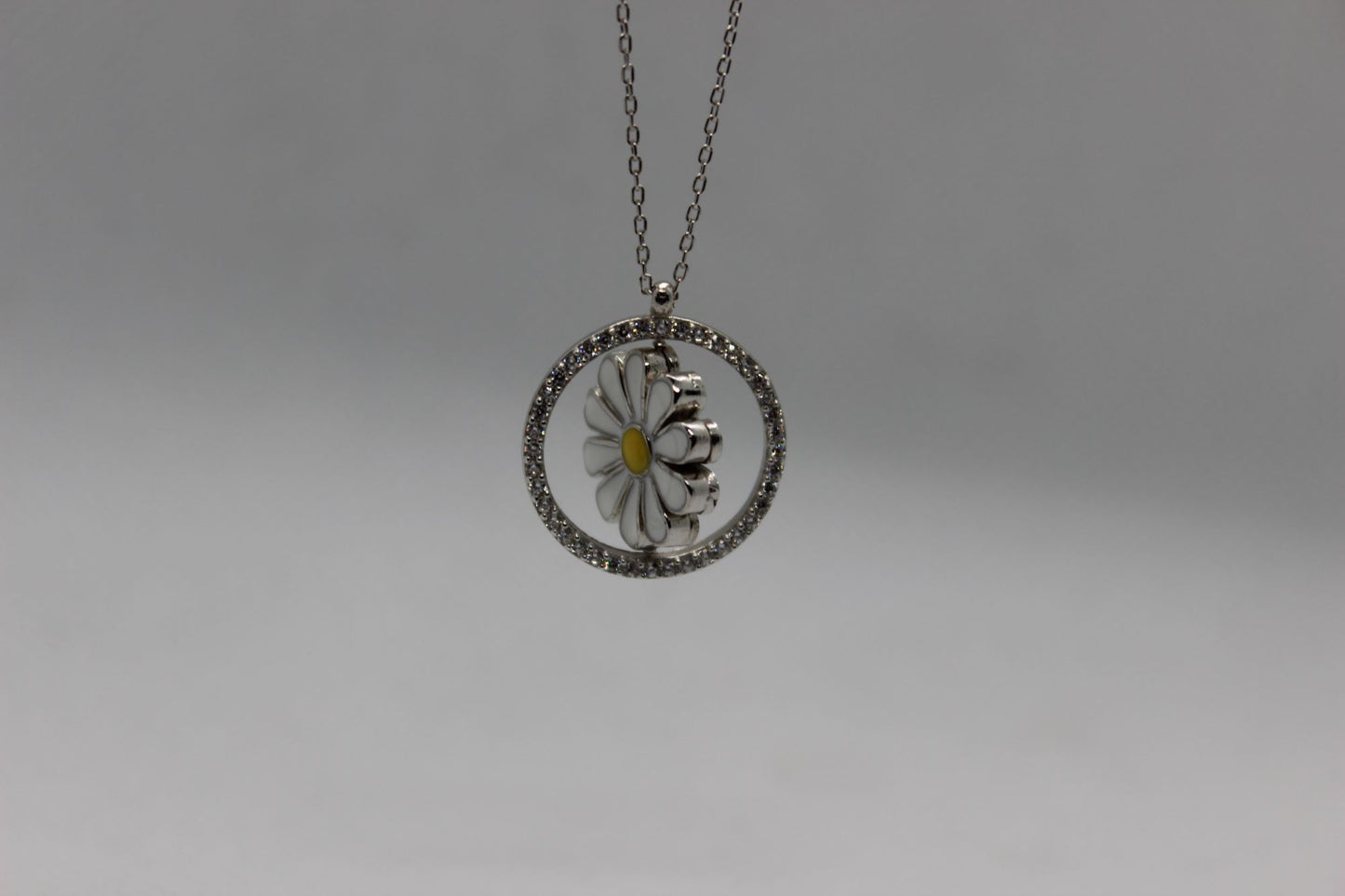 925 Ayar Gümüş Hareketli Papatya Kolye